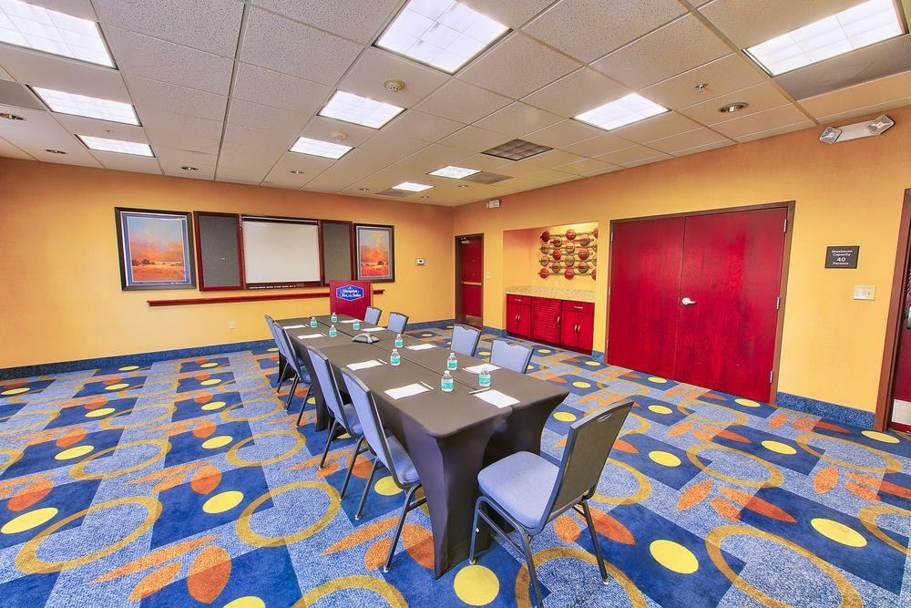 Hampton Inn & Suites Ridgecrest Exteriör bild