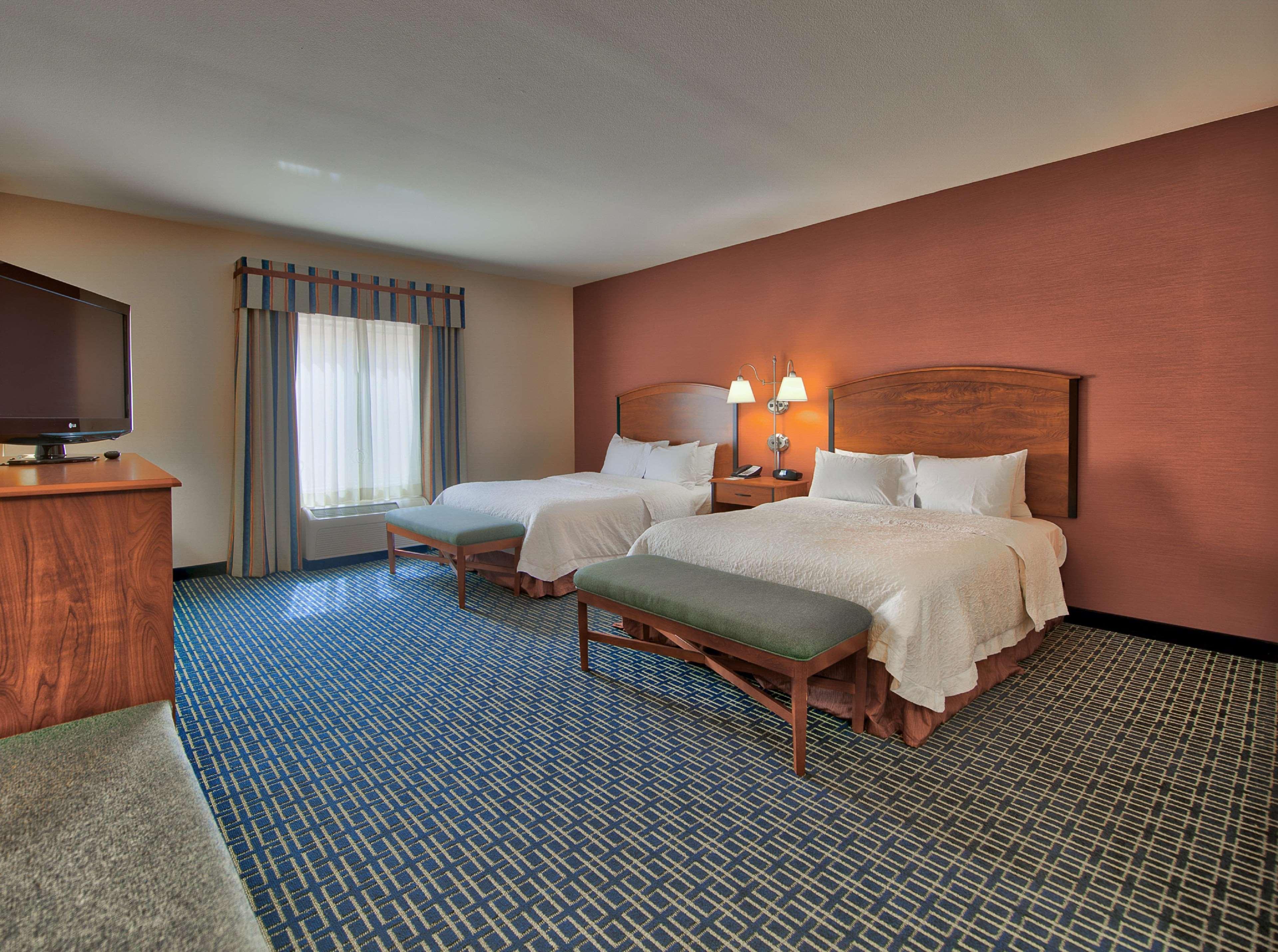 Hampton Inn & Suites Ridgecrest Exteriör bild