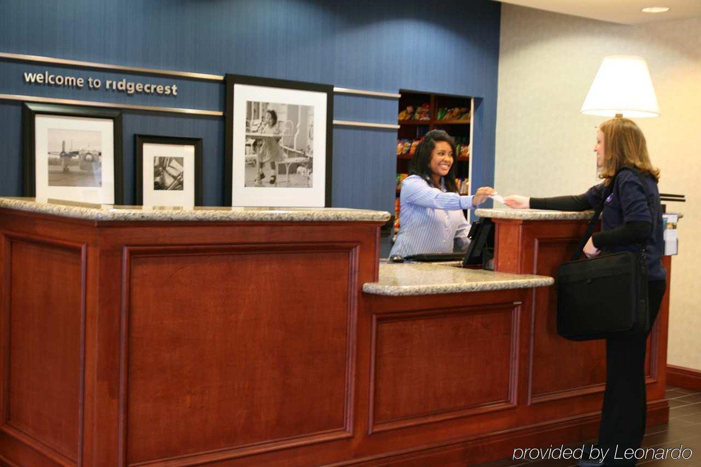 Hampton Inn & Suites Ridgecrest Inreriör bild